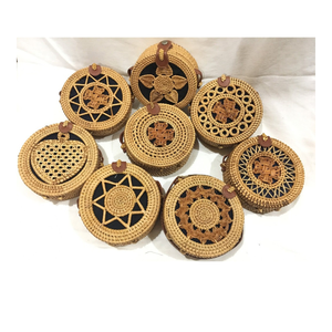 Vente en gros de sacs en rotin de paille faits à la main vietnamiens pour femmes de Bali à des prix compétitifs pour l'exportation - Product Image 1