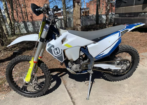 2022 Husqq Varna Dirt Bikes Motocicletas Fx Industrial DIY OEM ODM Garantía de 3 años Oferta de descuento para la venta - Product Image 2