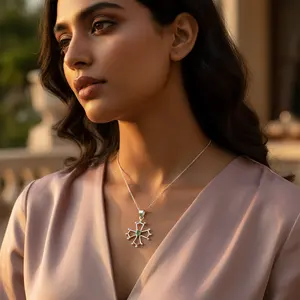 Pendentif Croix Religieuse en Argent 925 avec Peridot & Diamant Bijoux avec Perle pour Femmes Fait Main en Inde - Product Image 1