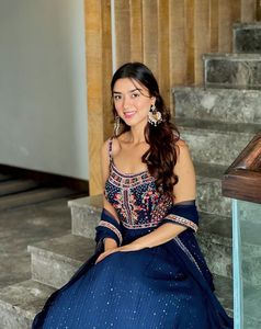 ชุดยูนิฟอร์มผ้าโปร่งปักลายลูกไม้สี่ด้าน,ชุดแฟนซีชุด Anarkali งานตามสั่งชุด Dupatta จากผู้ผลิตสุราษฎร์ - Product Image 4