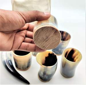 Gobelet en verre en corne de buffle naturelle artisanale vintage avec finition polie, collections de bar écologiques modernes, prix de gros - Product Image 6