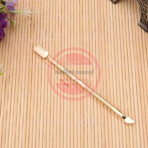 Poussoir à cuticules double extrémité en acier inoxydable pour ongles - Product Image 3