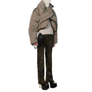 Veste matelassée d'hiver à la mode au design unique pour femmes manteau chaud isolé épaissi personnalisé OEM long et léger - Product Image 2