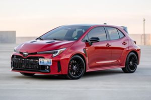 Toyota GR Corolla Circuit Edition 2023 Usado en Excelentes Condiciones, Sin Reserva, Transmisión Manual de 6 Velocidades, Motor Turbo de 3 Cilindros, Tracción en las Cuatro Ruedas, Mayormente sin Modificaciones - Product Image 2