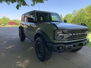 2023 Bronco Badlands EcoBoost V6, 4WD, Altamente Equipado, Cactus Gris, Sin Modificar - Product Image 5