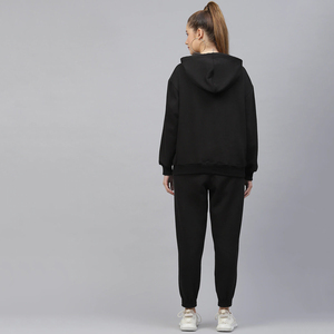 ชุดกีฬาสำหรับผู้หญิงในฤดูใบไม้ร่วงและชุดวิ่งพร้อมโลโก้ตามสั่งเสื้อผ้ามีฮู้ดพิมพ์ลายใส่สบายผลิตในปากีสถาน - Product Image 2