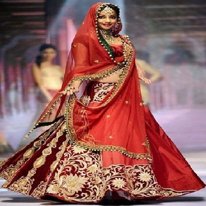 Vestido de novia Lehenga Choli de boda tradicional personalizado adornado a mano con color y tamaño personalizados para ropa de boda - Product Image 3