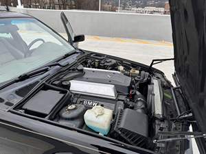 BMW 540i Sedán de 1995, Usado, Transmisión Manual de 6 Velocidades, Motor V8, Suspensión Deportiva M - Product Image 6