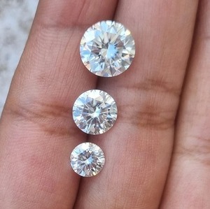 Diamante de moissanita de forma redonda blanca de 4 quilates, 10 MM, hecho a mano, excelente corte para joyería de moissanita y joyería personalizada - Product Image 2