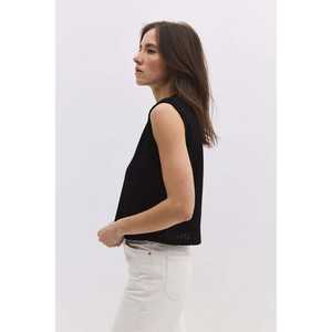 Blusa de Encaje con Cuello Redondo - Product Image 3
