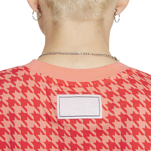 Vente en gros de t-shirts courts en polyester pour tenue décontractée/Vente en gros de t-shirts vierges courts et légers pour femmes - Product Image 3