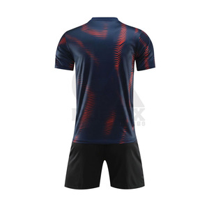 Uniforme de football pour hommes personnalisé de haute qualité, bon marché avec un quantité minimale de commande bas, nouveau maillot de haute qualité - Product Image 2