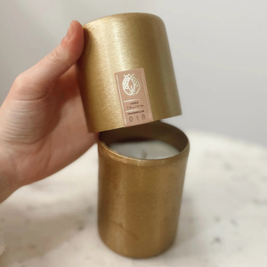 Bougeoir en laiton unique Récipient à bougie en métal personnalisé avec couvercle Récipient à bougie décoratif vide en cire parfumée en vrac - Product Image 1