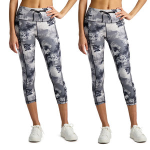 Leggings Capri imprimés éclaboussures pour femmes avec poches latérales Leggings de yoga taille élastique en tissu Polyester/Spandex de qualité supérieure - Product Image 5