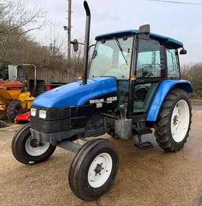 Tracteurs New Holland 25S Mini 37HP d'occasion en parfait état, légèrement utilisés, avec chargeur frontal, pour l'agriculture, à vendre - Product Image 5