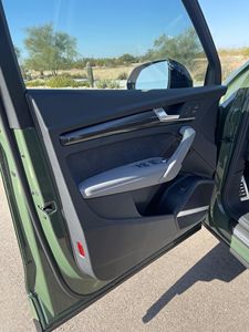 2022 Audi SQ5 SUV Prestige S Sport AWD Light METALLIC เบาะหนัง1,900ไมล์แบบพาโนรามาซันรูฟซ้ายเทอร์โบอัตโนมัติ - Product Image 3