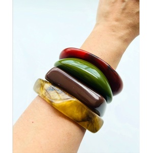 Stylish Classic Resin <b>Bangles</b> for Women Polished Texture Custom Colors-<b>Fashion</b> Accessory for Everyday Use Business Gifts - Product Image 4