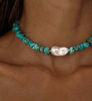 Collier Y en pierre naturelle turquoise élégante et personnalisée, perle d'eau douce, breloque baroque épaisse, bijoux pour femmes pour boutiques