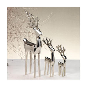 Sculpture de cerf en Aluminium plaqué Nickel brillant pour décorations de Table Sculpture de Table de renne en métal de Style moderne à vendre - Product Image 1