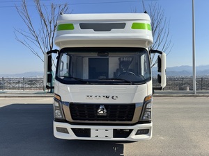 Camping-car TV de luxe de luxe 4x2 pour le camping en plein air, les voyages et la maison avec cuisine et camion caravane - Product Image 2