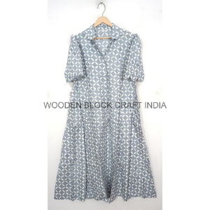 Robe midi Kyra bohème imprimée numériquement pour femme, col en V, coupe trapèze, imprimé floral, en coton doux, taille naturelle, pour l'été et la maison - Product Image 3