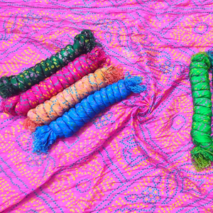 Venta al por mayor Lote Chinon Silk Dupatta, Bandhej Print Dupatta Tamaño libre de 2,25 metros para ropa de boda y regalo de dama de honor - Product Image 1