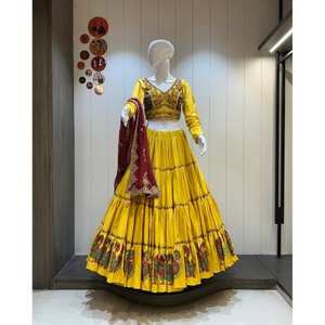 Conjunto Tradicional de Chaniya Choli de Alta Calidad, Algodón Jaam Puro, Pallu Pesado, Bordado a Máquina, Estilo Laxmi, Absorbe la Humedad - Product Image 1