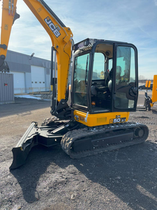 รถขุดขนาดเล็ก JCB 50Z 2 รุ่นปี 2023 สำหรับงานหนัก 5 ตัน สภาพใหม่ใช้งานแล้ว พร้อมบุ้งกี๋ 3 ใบ ชุดเต็ม น้ำหนัก 10583 ปอนด์ 48 แรงม้า ระบบไฮดรอลิกทรงพลัง - Product Image 6