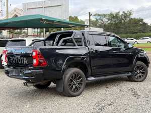 Toyota Hilux GR Sport 2021 Usada, Volante a la Derecha - Product Image 5