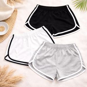 Shorts de course et de fitness pour hommes, respirants, à séchage rapide, imprimés numériquement motif léopard, multicolores et personnalisables, style streetwear - Product Image 4