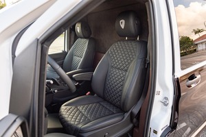 Mercedes-Benz Metris 2021 Usada Premium, ~500 Millas, Conversión de Van de Lujo - Product Image 5