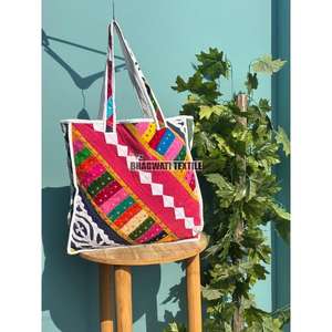 Women's Handmade Cotton Quilted Tote Bag Patchwork Printed for Daily Use Grocery Beach Wholesale Lot Price Custom Logo Pattern - Product Image 1