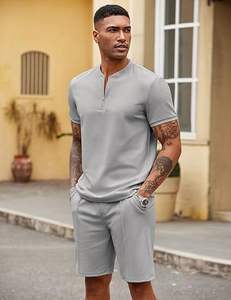 Conjuntos de pantalones cortos informales para hombre para el verano Camiseta estampada transpirable y pantalones cortos Conjunto de chándal de 2 piezas - Product Image 2