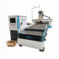 Routeur CNC à changement d'outil automatique, 3 axes, moteur servo 9 kW, broche à refroidissement par air, table à vide 1300x2800 mm, pour la sculpture de panneaux de bois