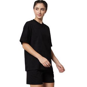 Ensemble deux pièces pour femme, style streetwear, imprimé personnalisé, coupe régulière, couleurs personnalisées, surdimensionné, hiver, 100% coton, t-shirt et short confortables - Product Image 3
