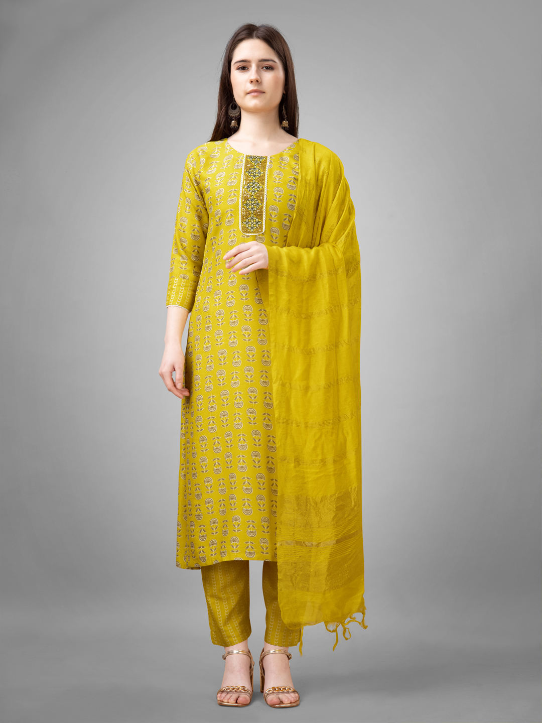 สีเหลือง