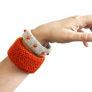 Accesorio de Moda Casual, Pulsera Tejida, Textura de Punto Suave, Ajuste Cómodo para Uso Diario y Estilo de Vida - Product Image 1