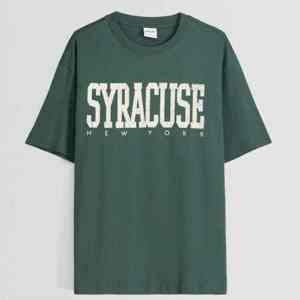 T-shirt pour homme en tissu respirant à séchage rapide, imprimé en relief, élégant et durable, pour un usage décontracté, fourni directement par l'usine - Product Image 1