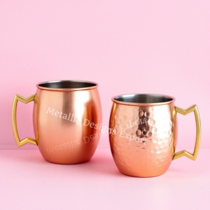 Mules élégantes en cuivre martelé plaqué Moscou Mules Mugs en acier inoxydable Poignée en métal et laiton, Lot de 2, Parfait pour les verres élégants - Product Image 1