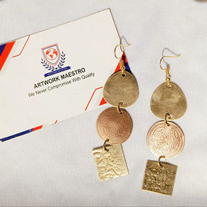 Pendientes de latón hechos a mano con joyería ligera y llamativa - ARTWORK MAESTRO - Product Image 1