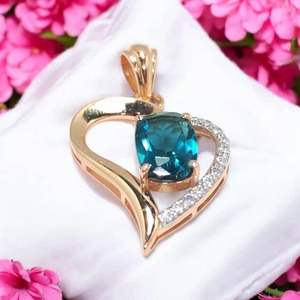 Élégant pendentif en argent sterling 92.5 Premium d'inspiration vintage Alexandrite dorée Appel intemporel pour les tenues de soirée pour femmes - Product Image 3