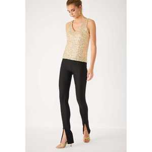 Blusa con Cuello en V y Detalles de Lentejuelas - Product Image 5