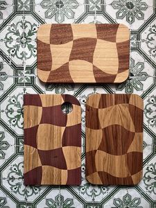 Planches à découper en bois personnalisées en forme de pomme avec logo personnalisé pour la préparation des aliments en cuisine - Product Image 5