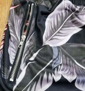 กางเกงขาสั้นเอวยางยืดสำหรับผู้ชายกางเกงขาสั้นแฟชั่นสำหรับชายหาดระบายอากาศได้ดีดีไซน์ใหม่ - Product Image 4