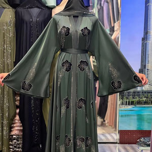 Abaya de luxe respirante en polyester de Dubaï 2025, magnifique vêtement islamique traditionnel noir pour femmes, vêtements musulmans d'Arabie Saoudite - Product Image 1
