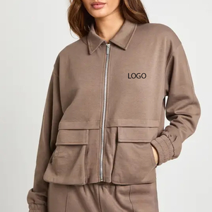 Sweat-shirt pour femmes de haute qualité en gros pour les acheteurs en gros avec des poches cargo pour plus de confort et avec un logo personnalisable 2026 - Product Image 1