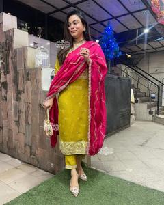 Indiase Traditionele Premium Kwaliteit Groene Salwar Kameez Borduurwerksuite Voor Volwassenen Laag Tarief Voor Feestgelegenheden Vervaardigd