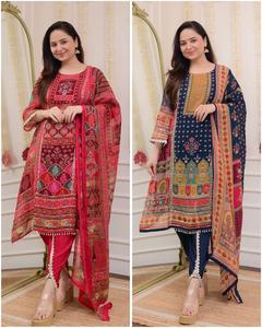 Tenues de mariage indiennes de créateur, Salwar Kameez pour femmes, Kurtis de princesse, Vêtements indiens/pakistanais purs fabriqués en Inde pour grossistes - Product Image 2