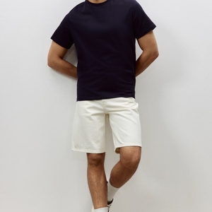 Ajuste relajado de alta calidad para hombres 100% algodón colores personalizados e impresión de logotipos OEM compatible con exportación de moda - Product Image 1