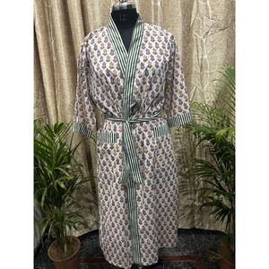 Kimono Elegante y Cómodo para Mujer, Bata de Baño Suave Tejida, Manga Tres Cuartos, Cintura Elástica, Personalizable - Product Image 1